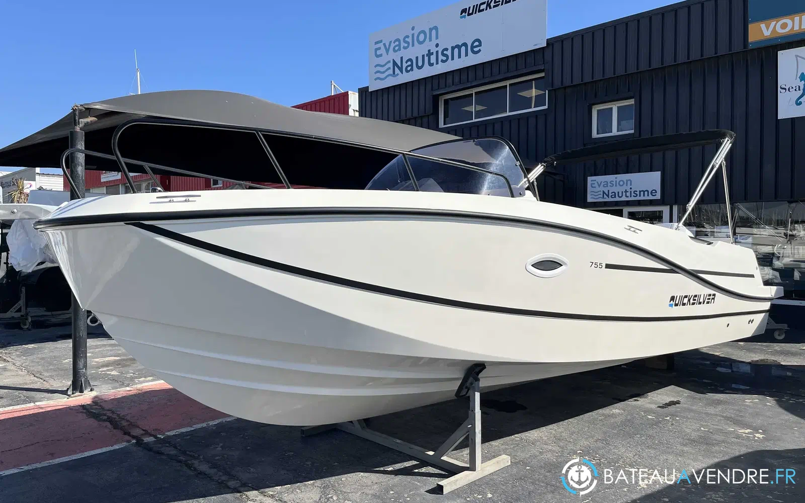 slider 5 Quicksilver Activ 755 Sundeck
