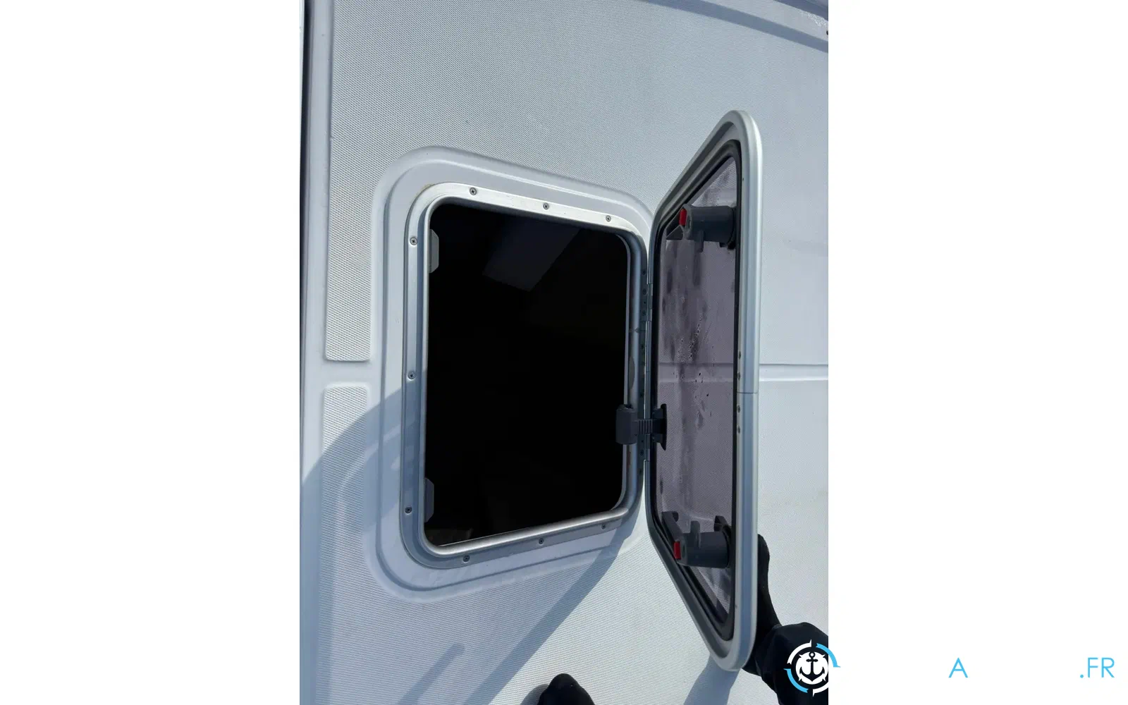 slider 40 Salpa Soleil 33