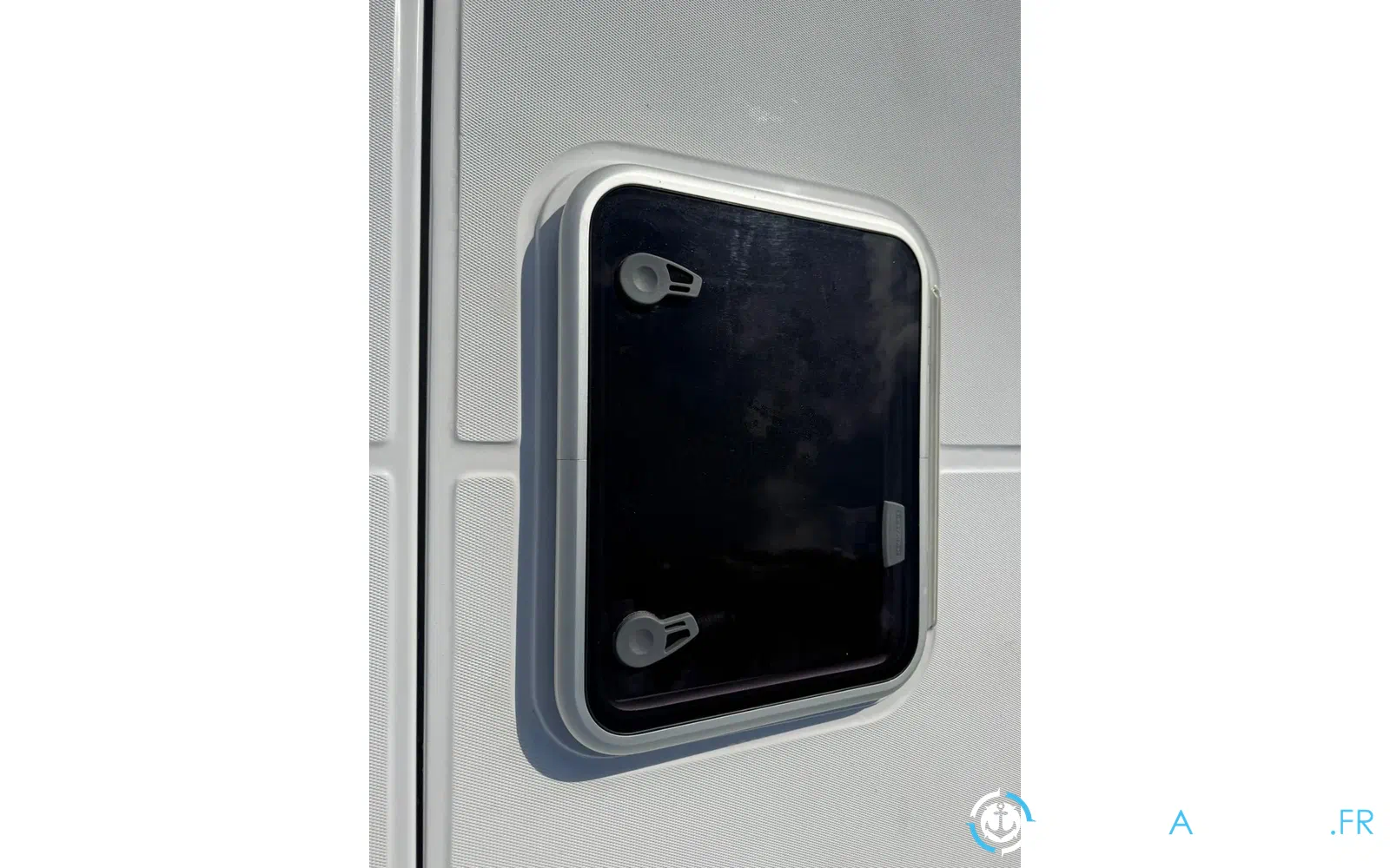 slider 41 Salpa Soleil 33