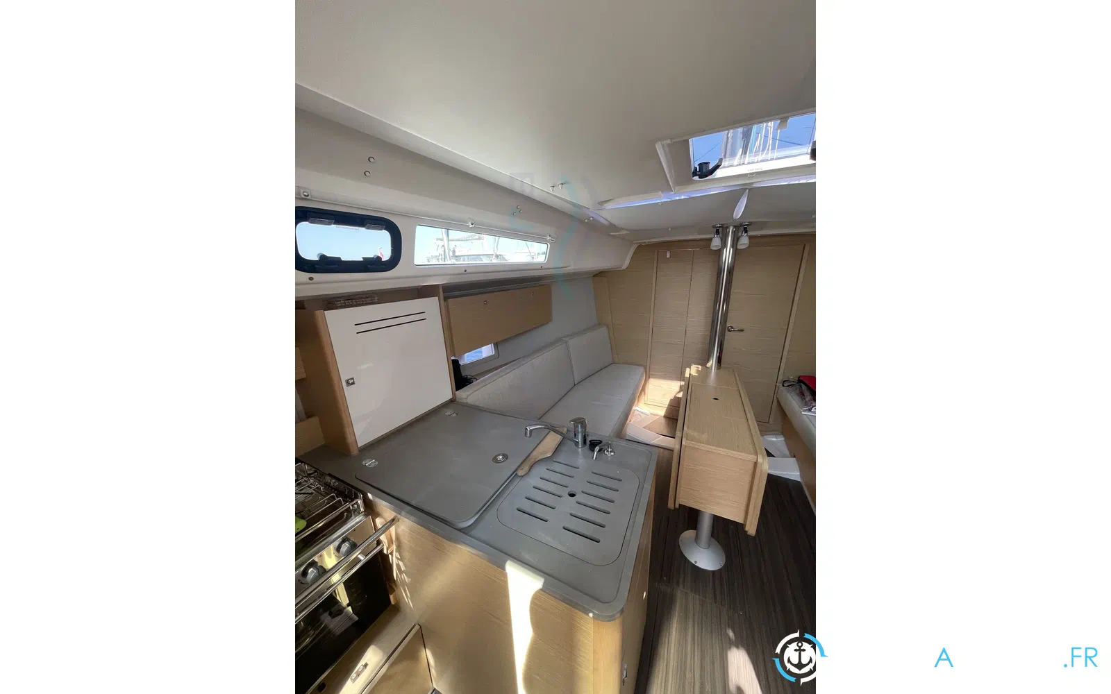slider 10 Dufour 32