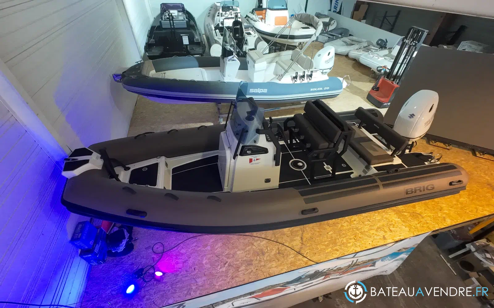 slider 4 Brig Navigator 20