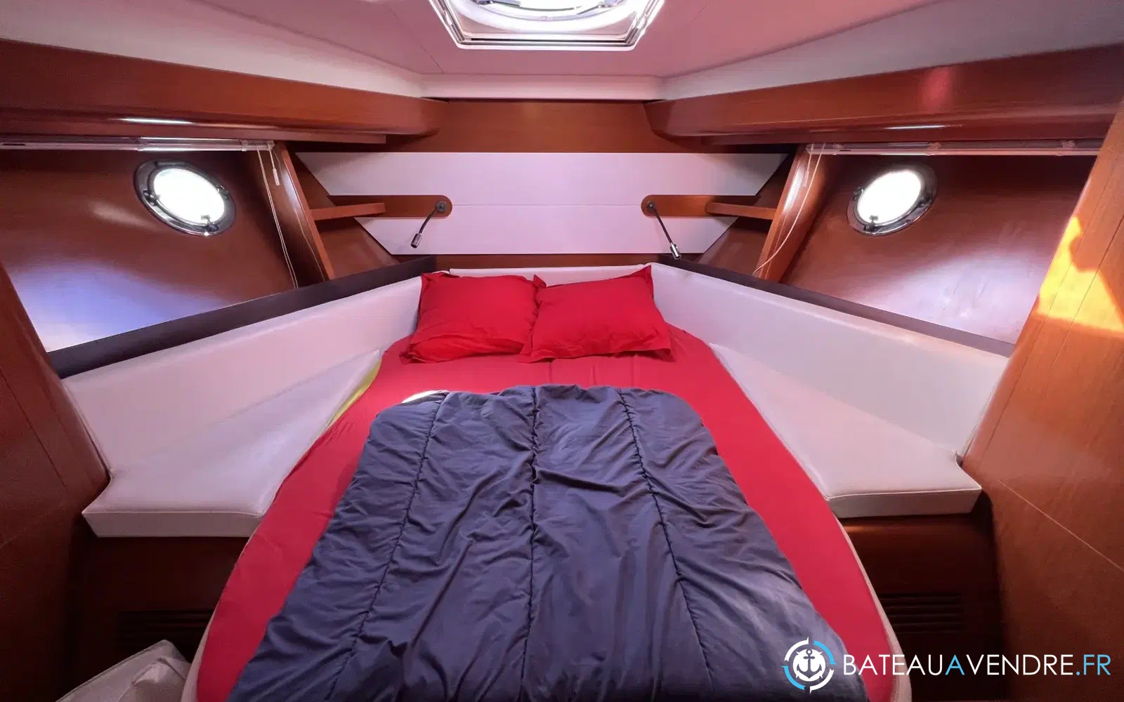 slider 10 Beneteau Monte Carlo 42