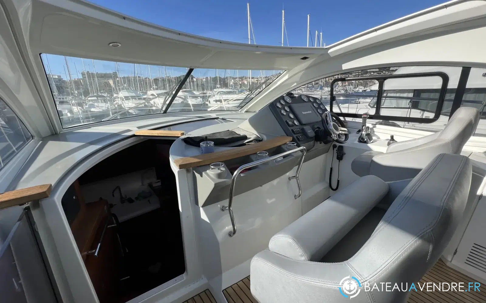 slider 2 Beneteau Monte Carlo 42
