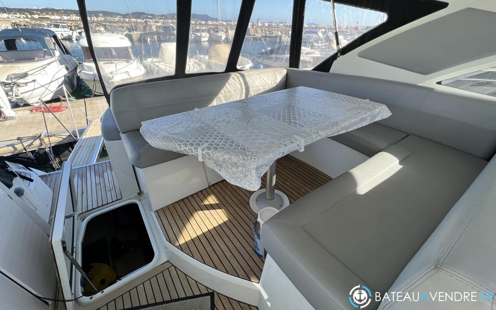 Beneteau Monte Carlo 42 interieur photo 5