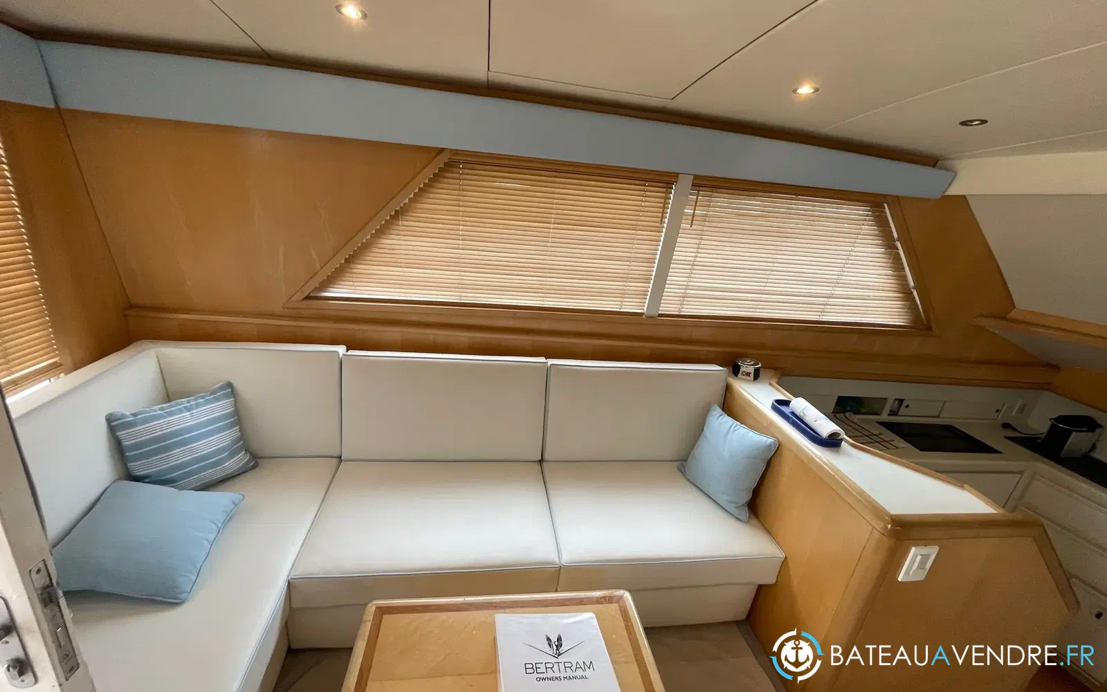 slider 27 Bertram 46 Convertible