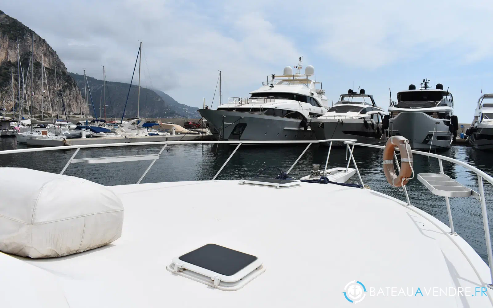 slider 3 Bertram 46 Convertible