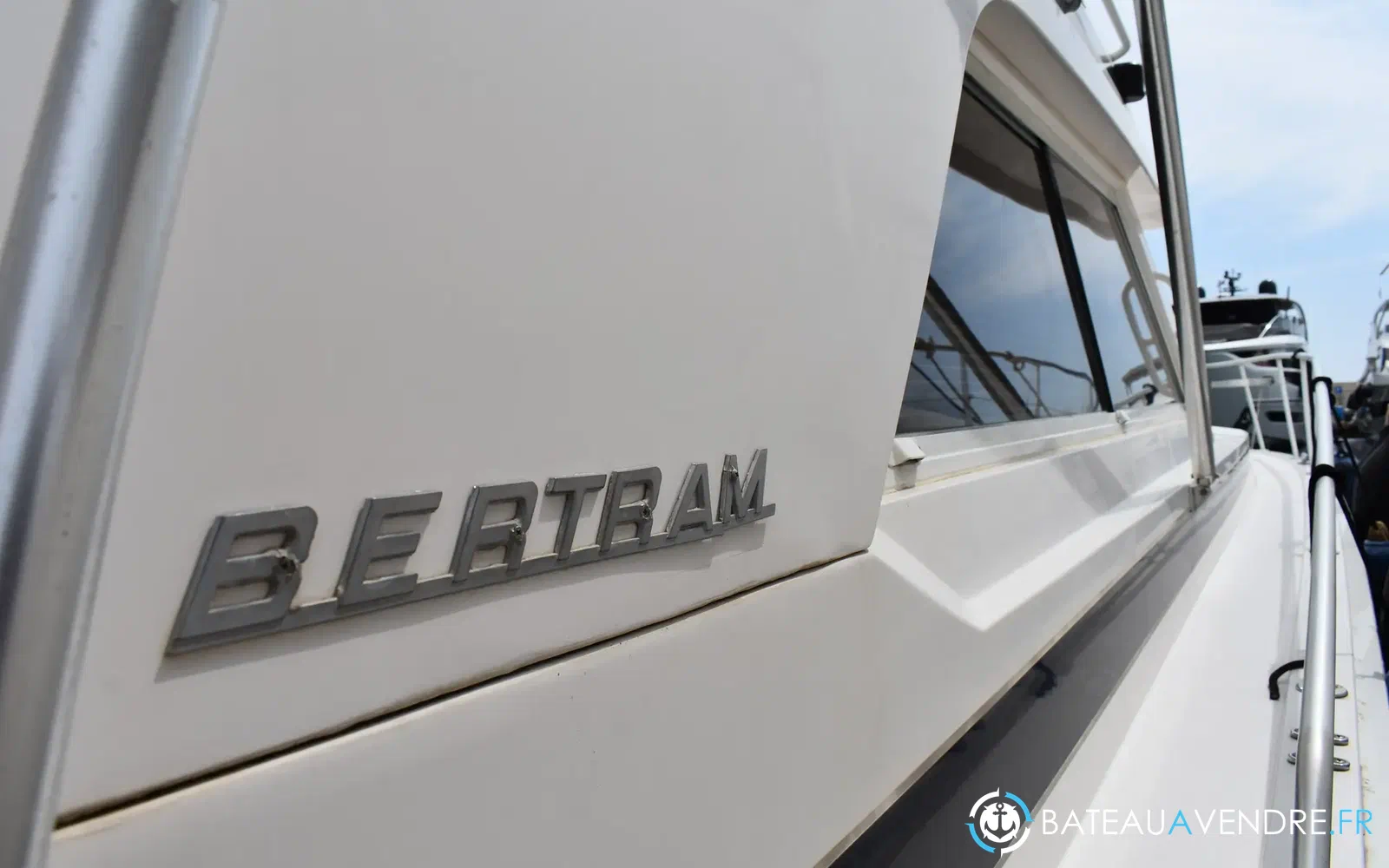 slider 8 Bertram 46 Convertible