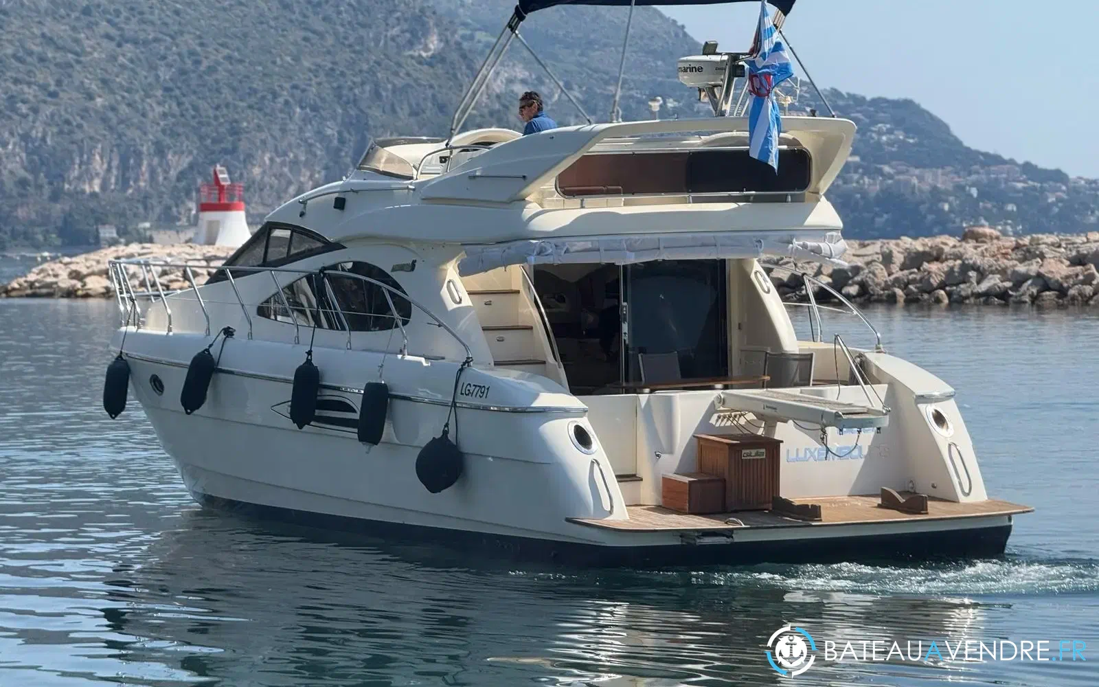 slider 38 Astondoa 46