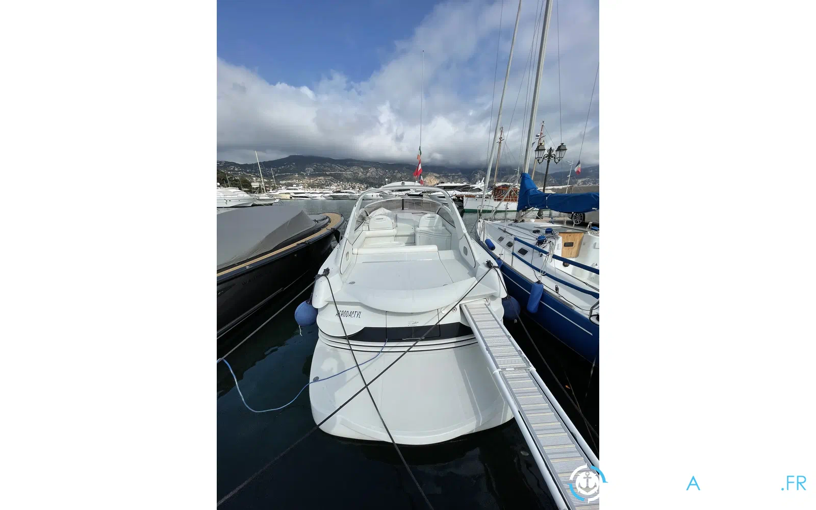 slider 17 Pershing 37