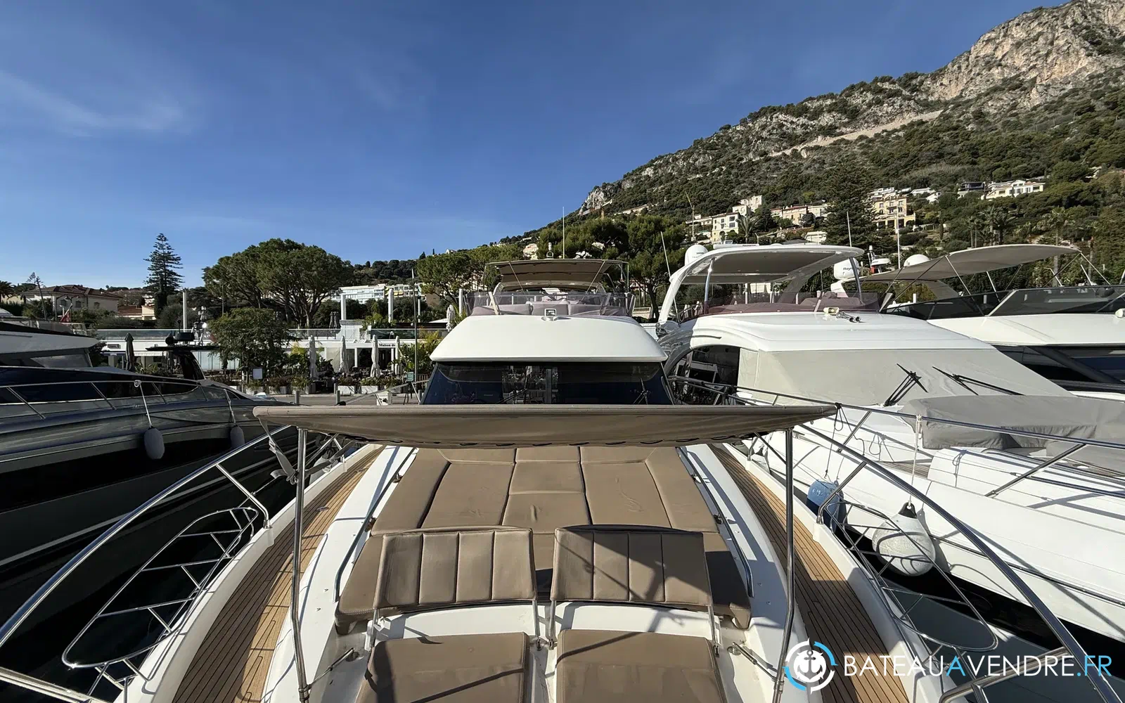 slider 17 Prestige Yachts 620 S