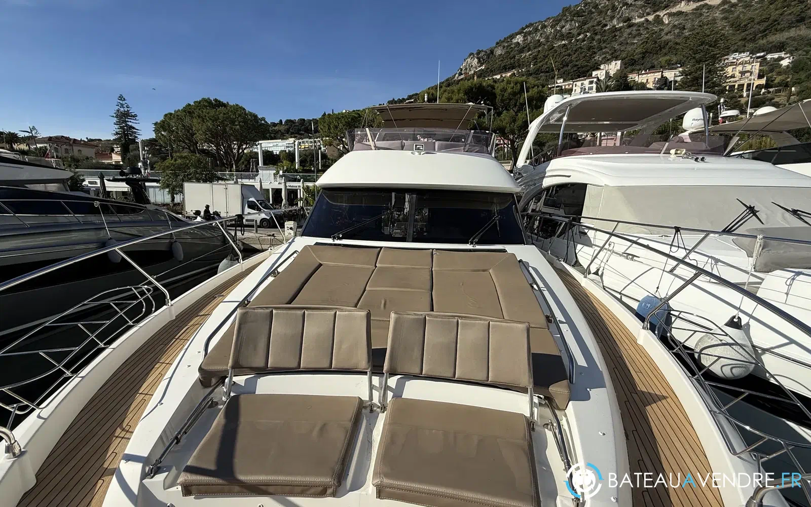 slider 18 Prestige Yachts 620 S