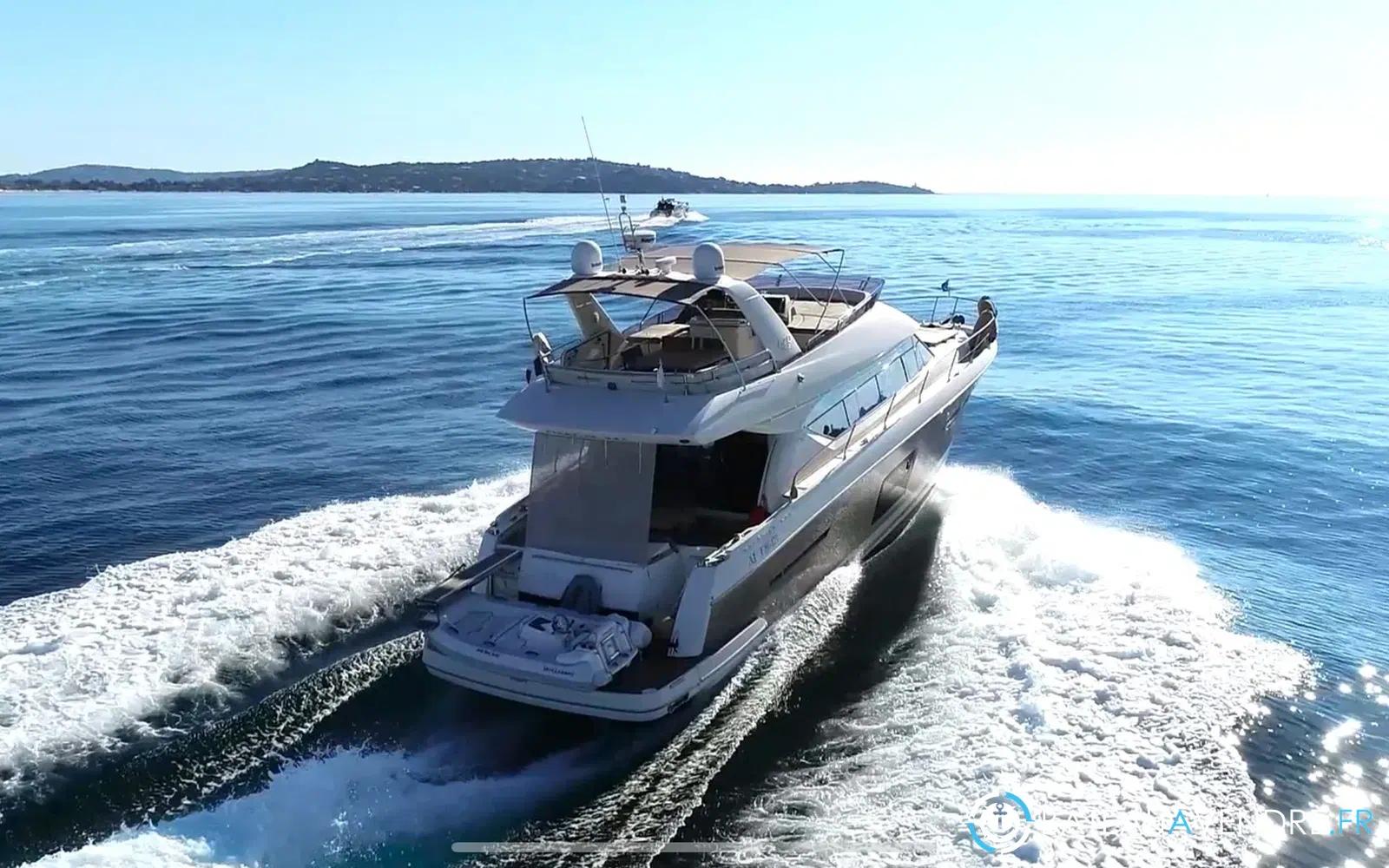 slider 5 Prestige Yachts 620 S