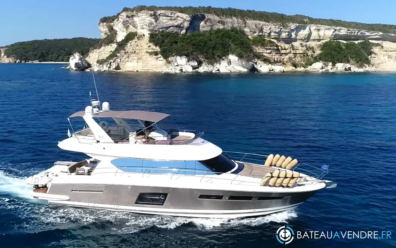 slider 7 Prestige Yachts 620 S