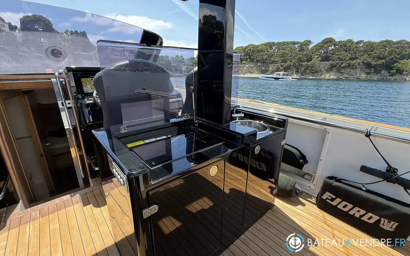 slider 11 Fjord 40