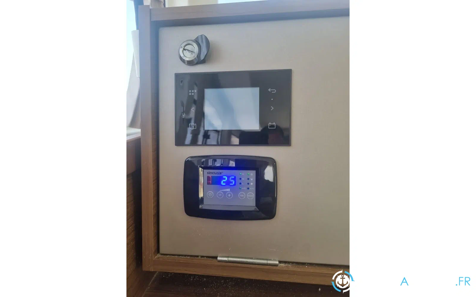 slider 26 Lagoon 42