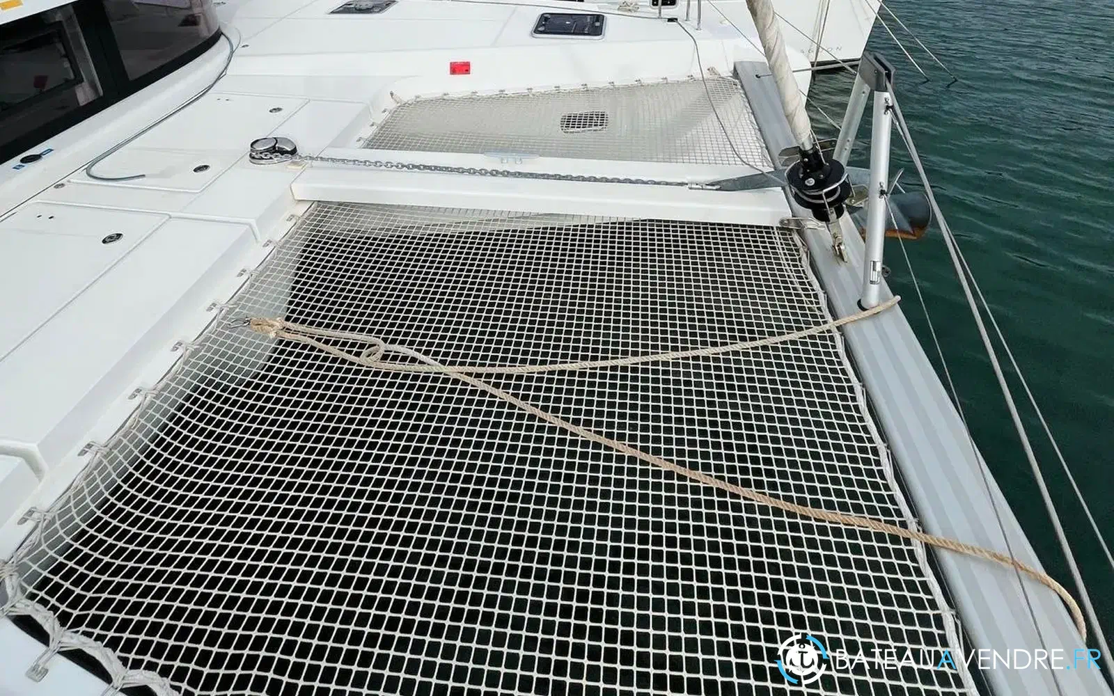 slider 4 Lagoon 42