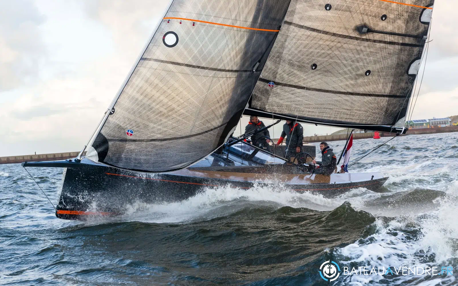 slider 4 Saffier SE 37 Lounge