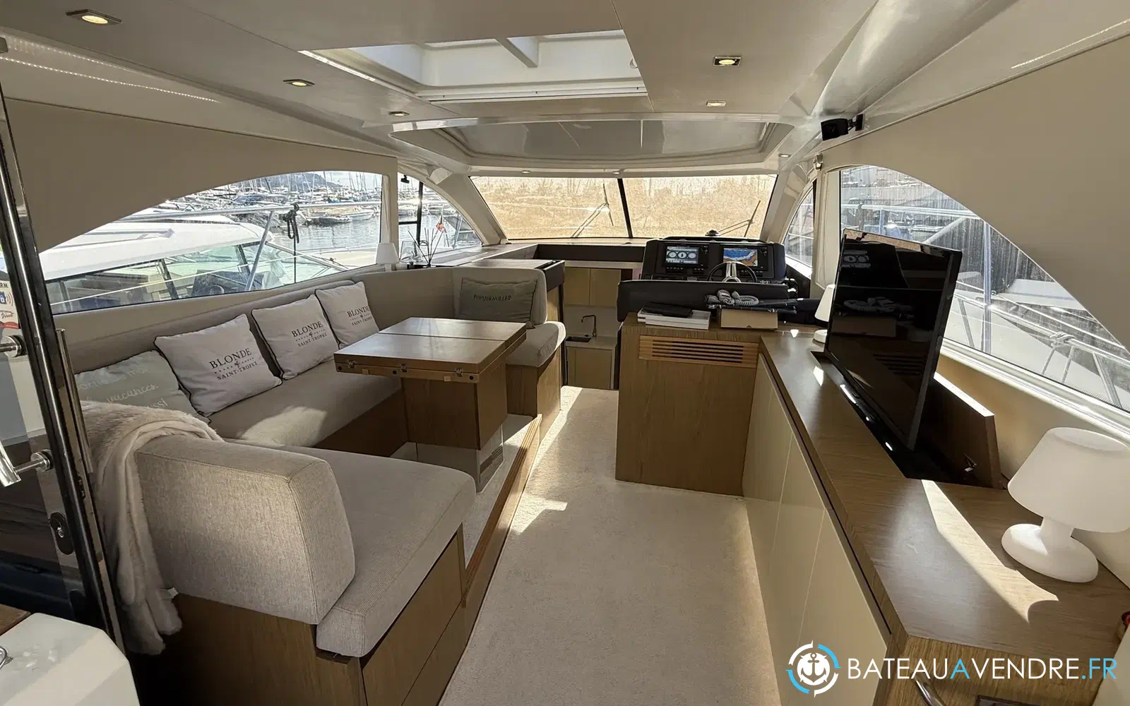 slider 17 Beneteau Gran Turismo 49