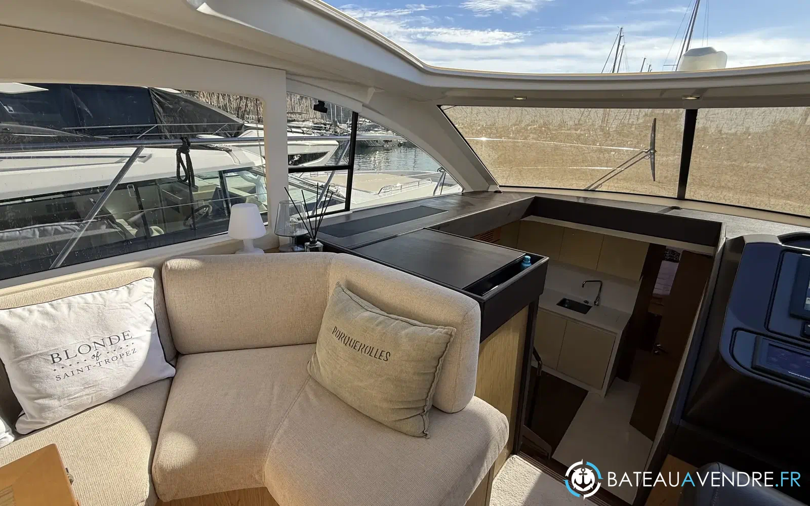 slider 27 Beneteau Gran Turismo 49