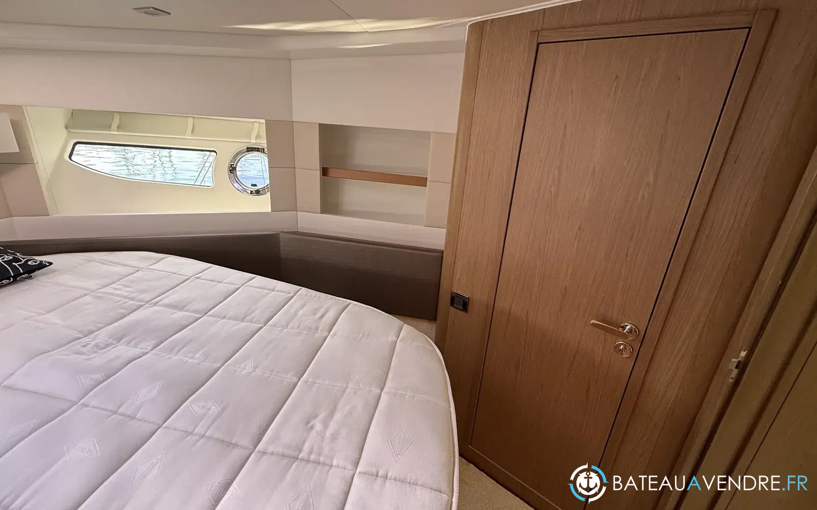 slider 32 Beneteau Gran Turismo 49