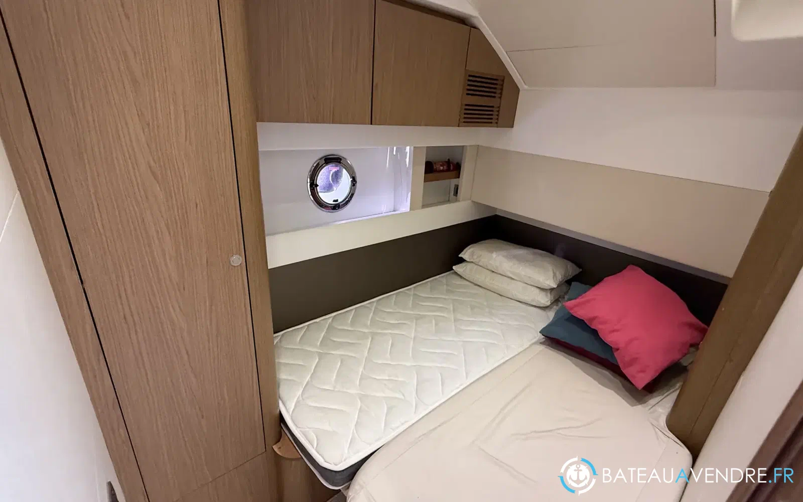 slider 33 Beneteau Gran Turismo 49
