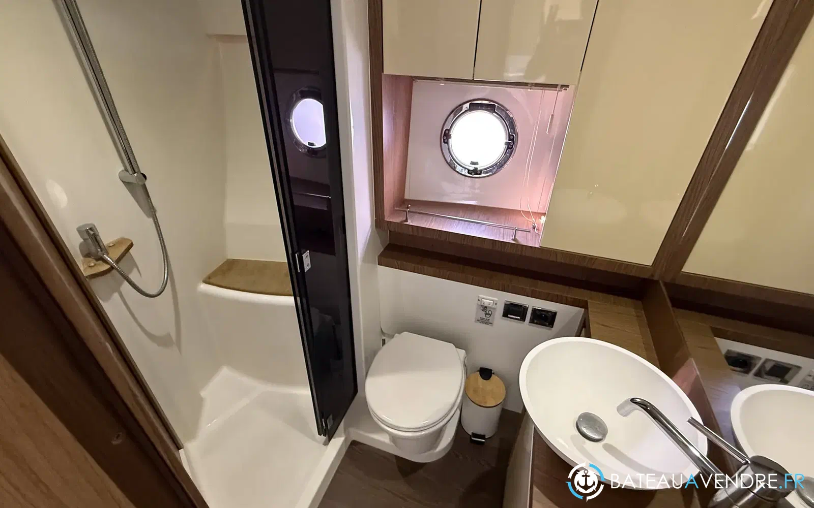slider 37 Beneteau Gran Turismo 49