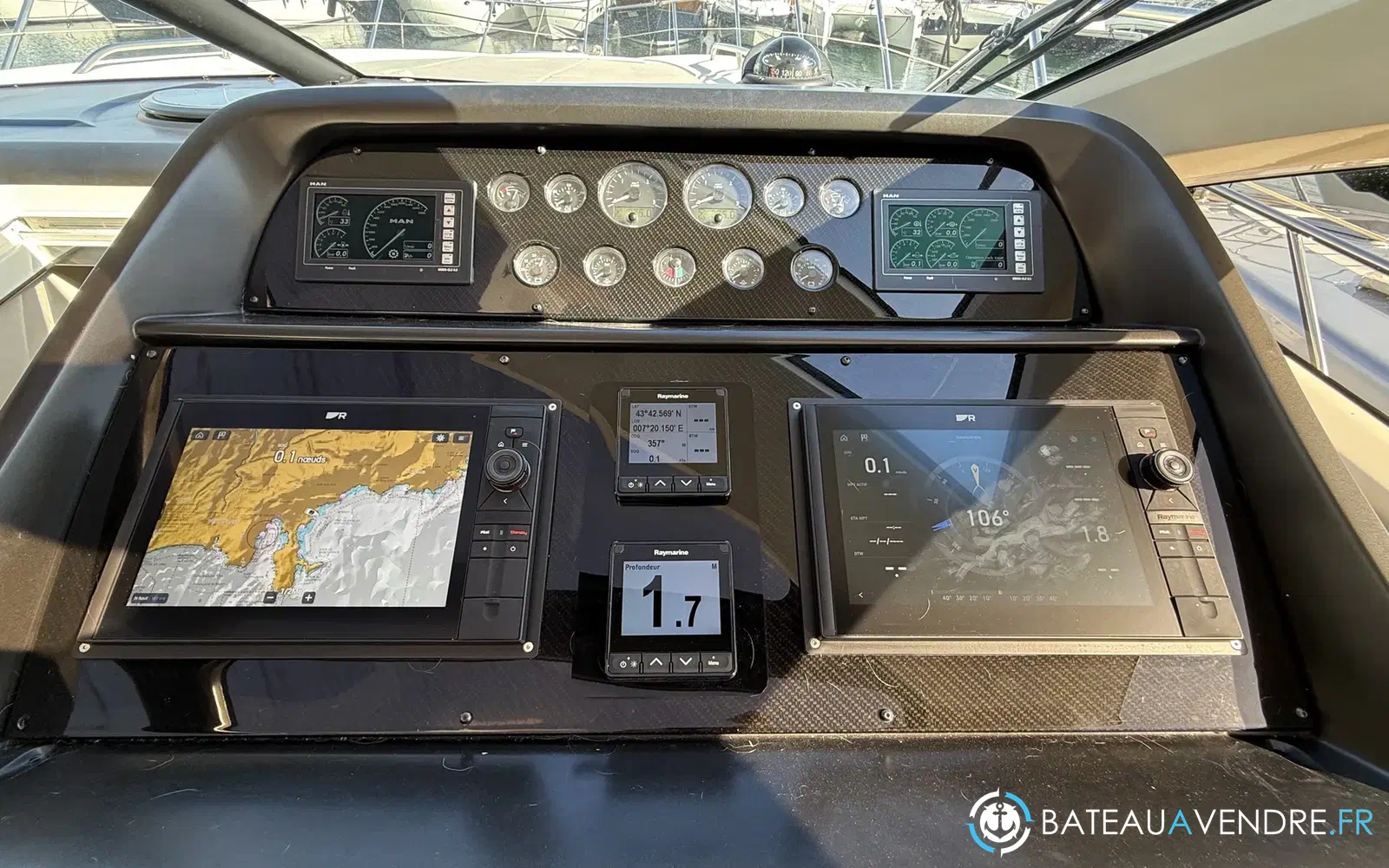 slider 13 Sunseeker Predator 60