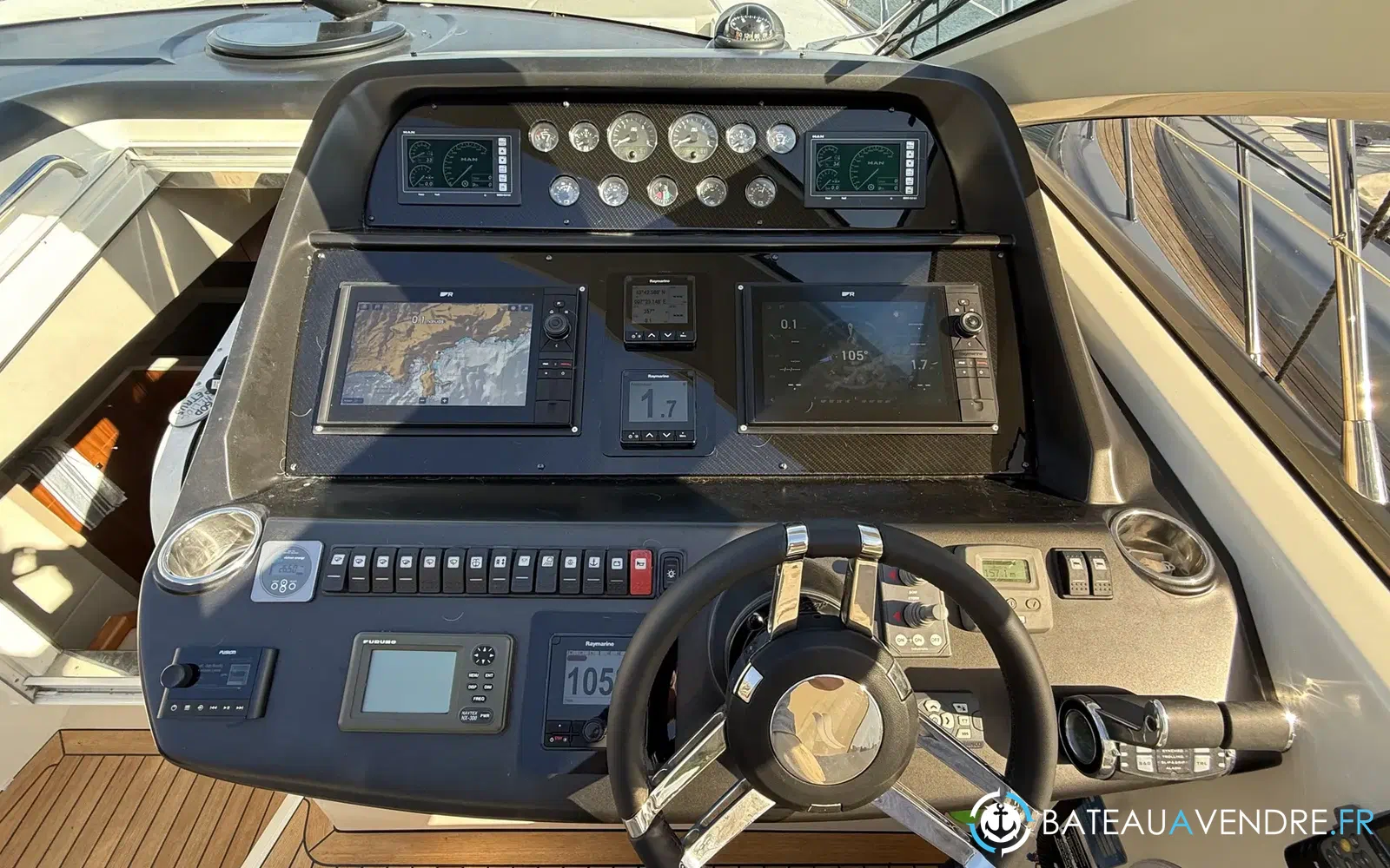 slider 14 Sunseeker Predator 60