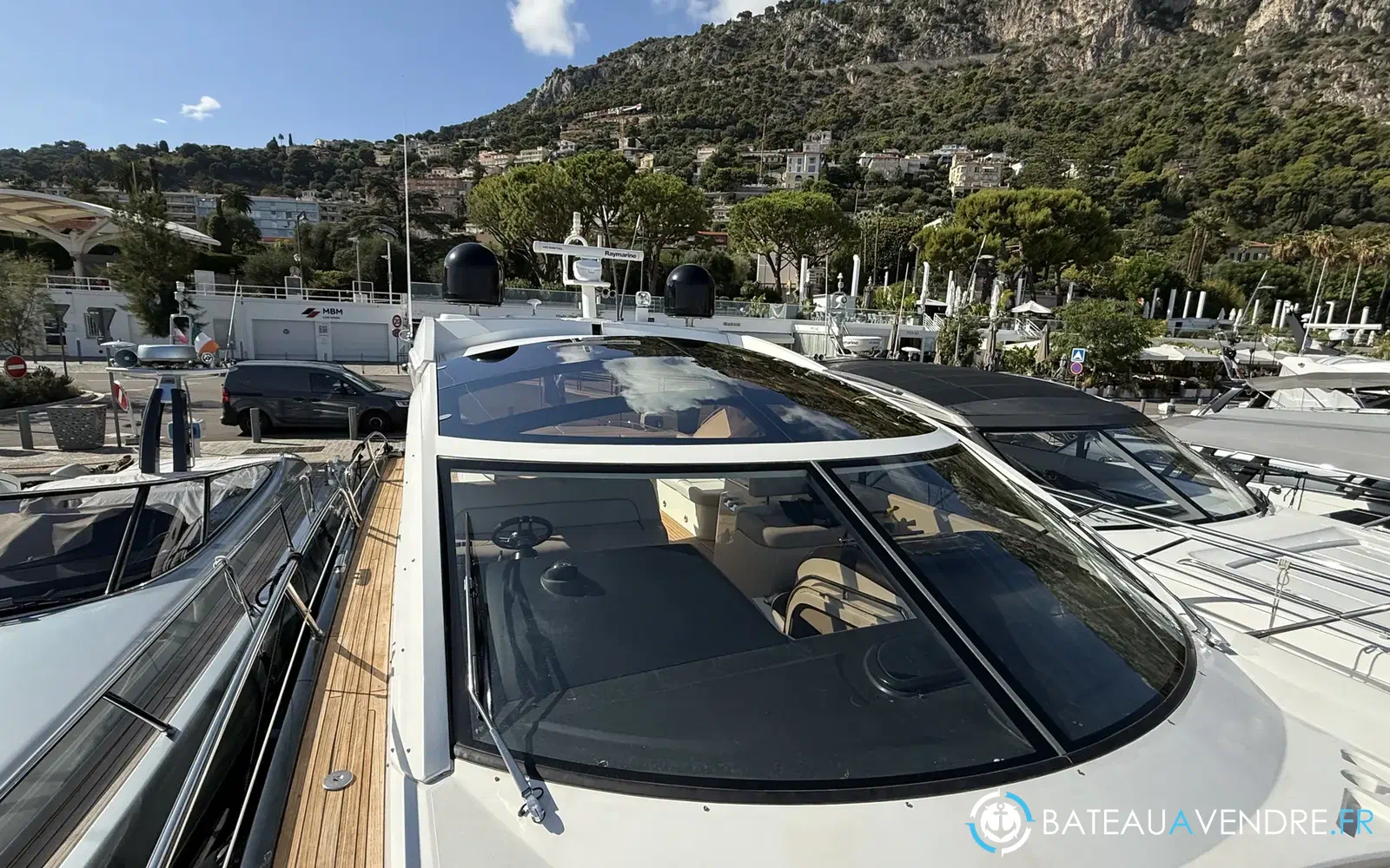 slider 22 Sunseeker Predator 60