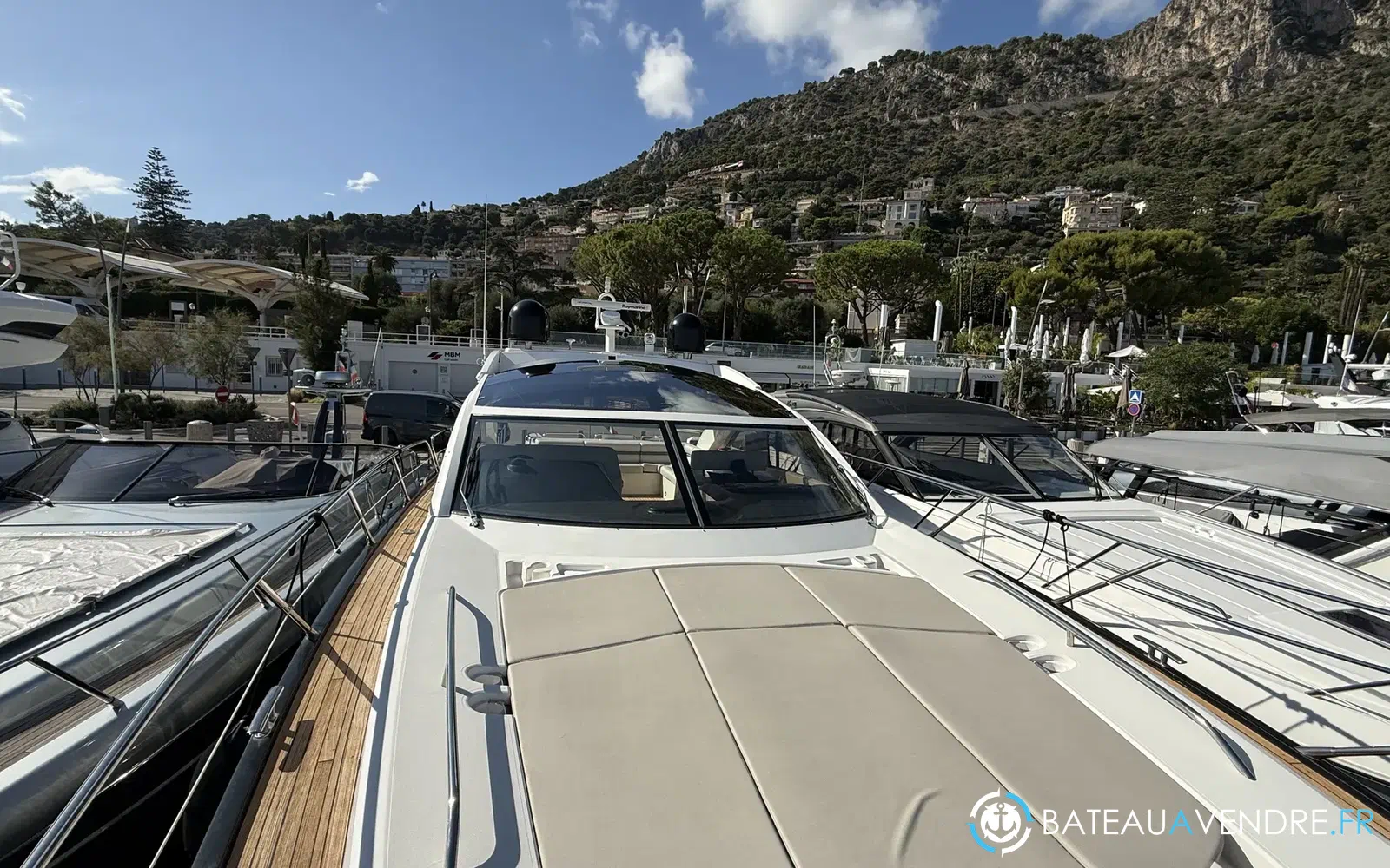 slider 23 Sunseeker Predator 60