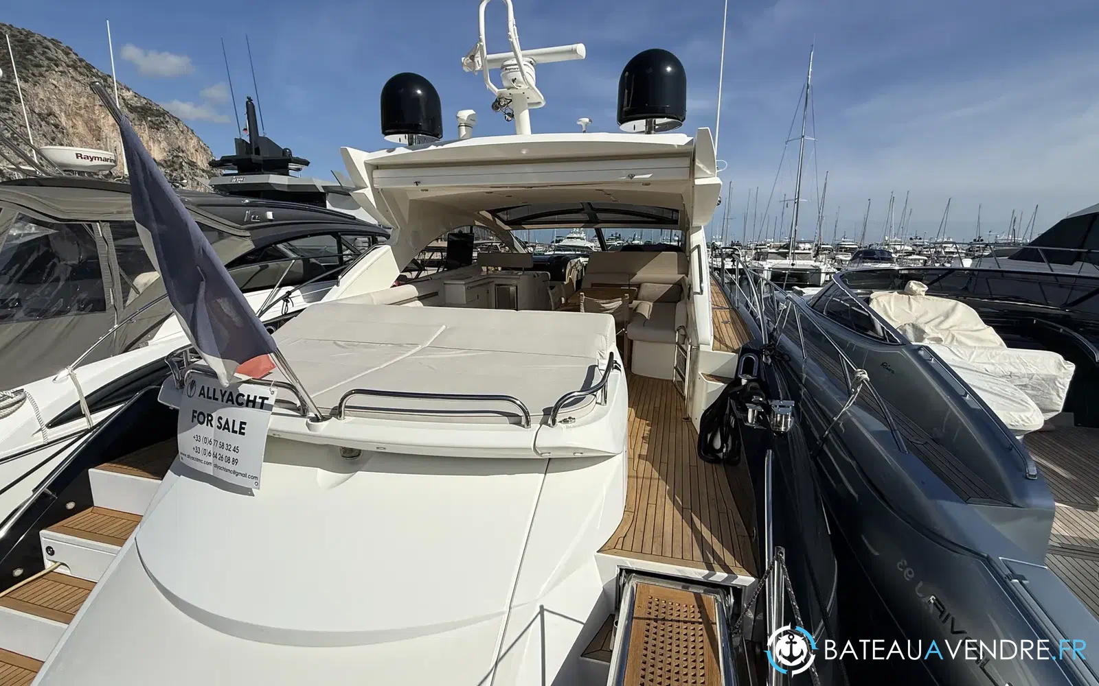 slider 2 Sunseeker Predator 60