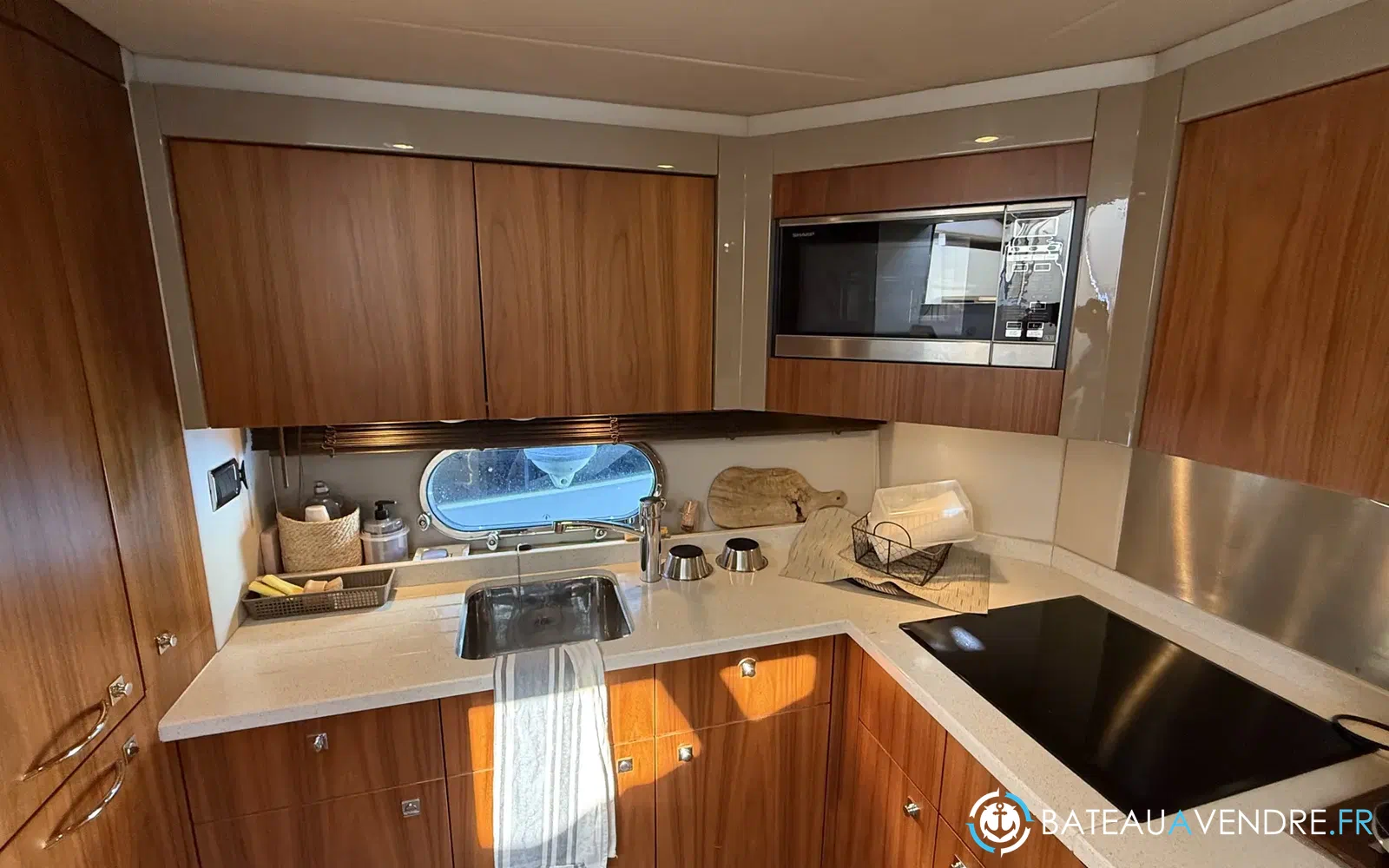slider 38 Sunseeker Predator 60