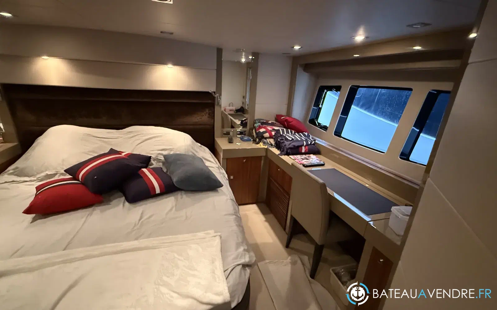 slider 43 Sunseeker Predator 60