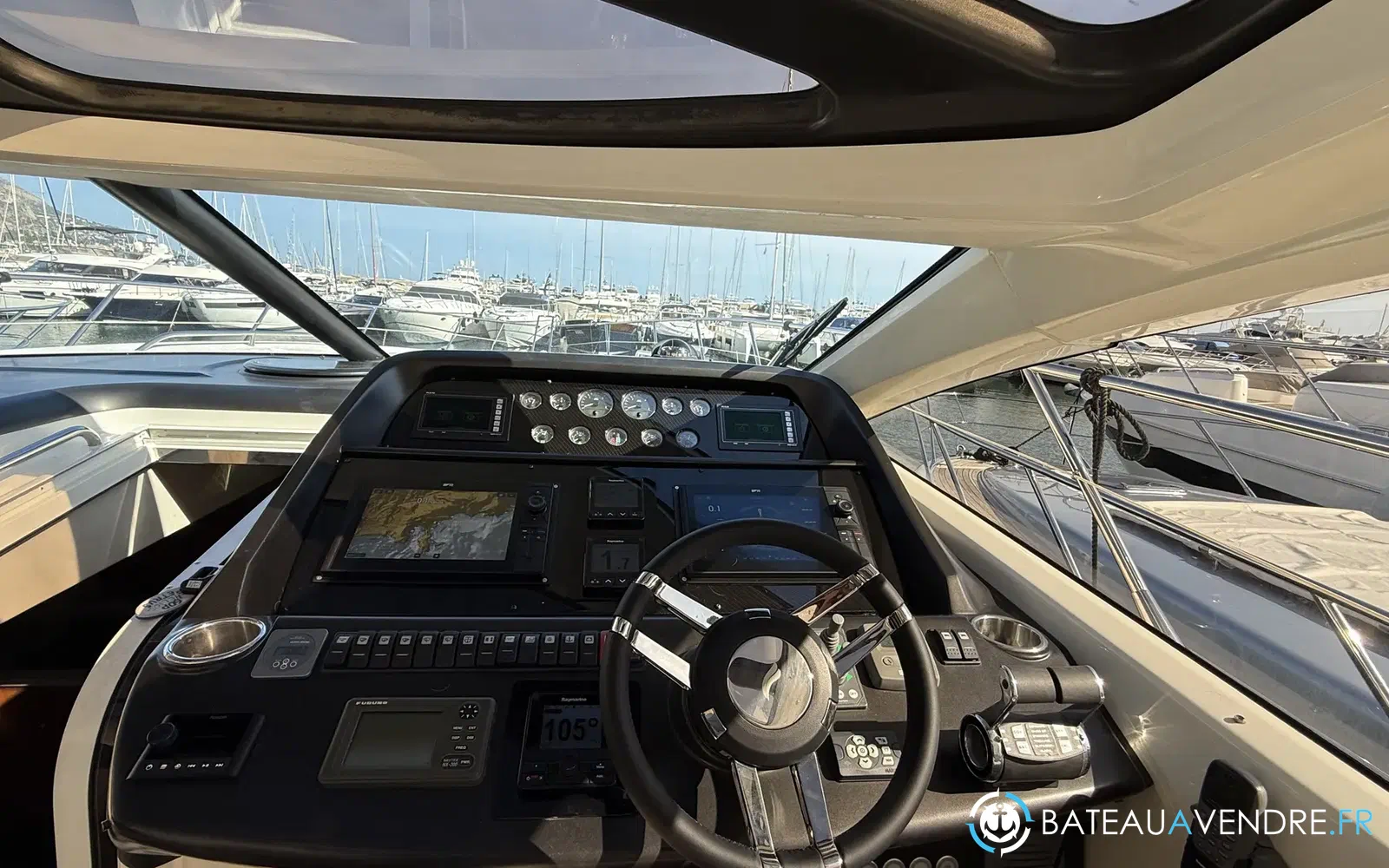 slider 8 Sunseeker Predator 60