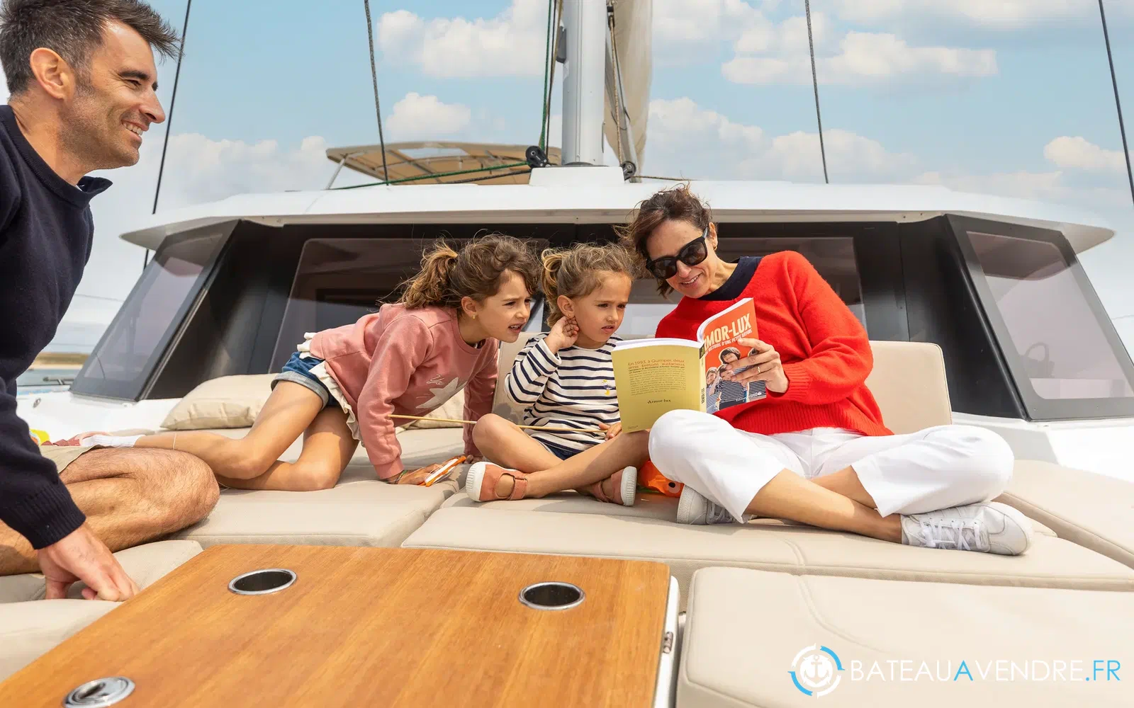 slider 10 Fountaine Pajot Lipari 41