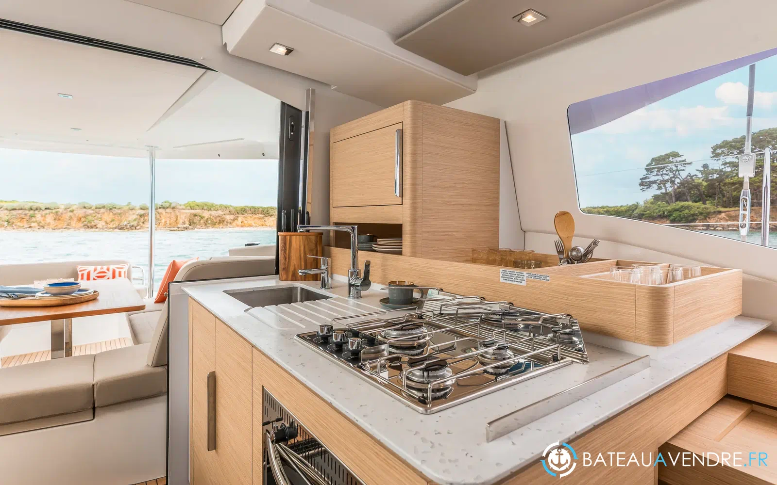 slider 60 Fountaine Pajot Lipari 41
