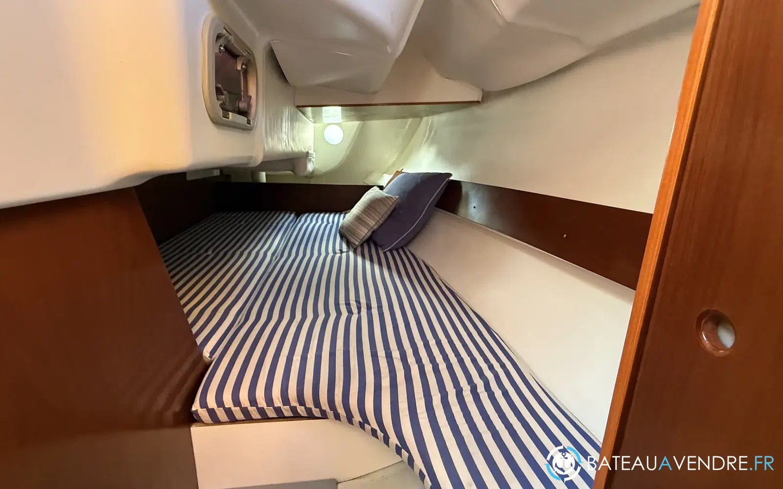 slider 11 Beneteau First 300 Spirit