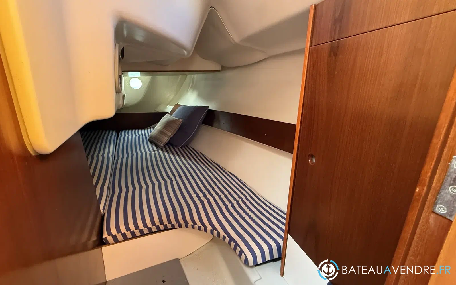slider 12 Beneteau First 300 Spirit