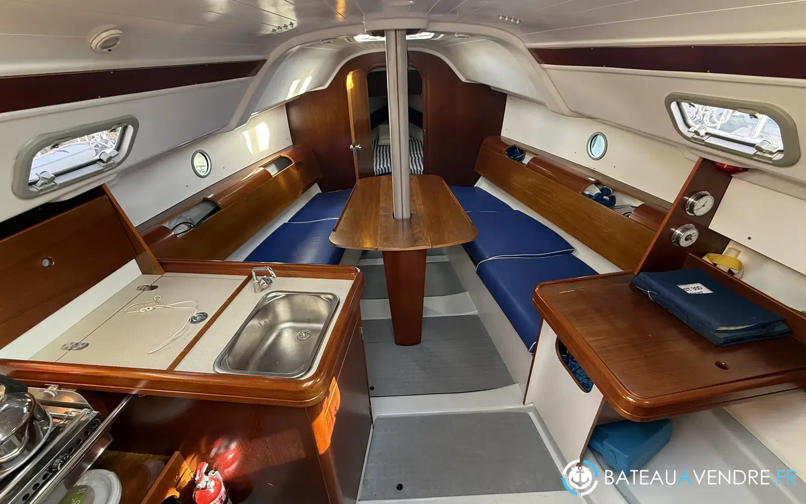 slider 4 Beneteau First 300 Spirit
