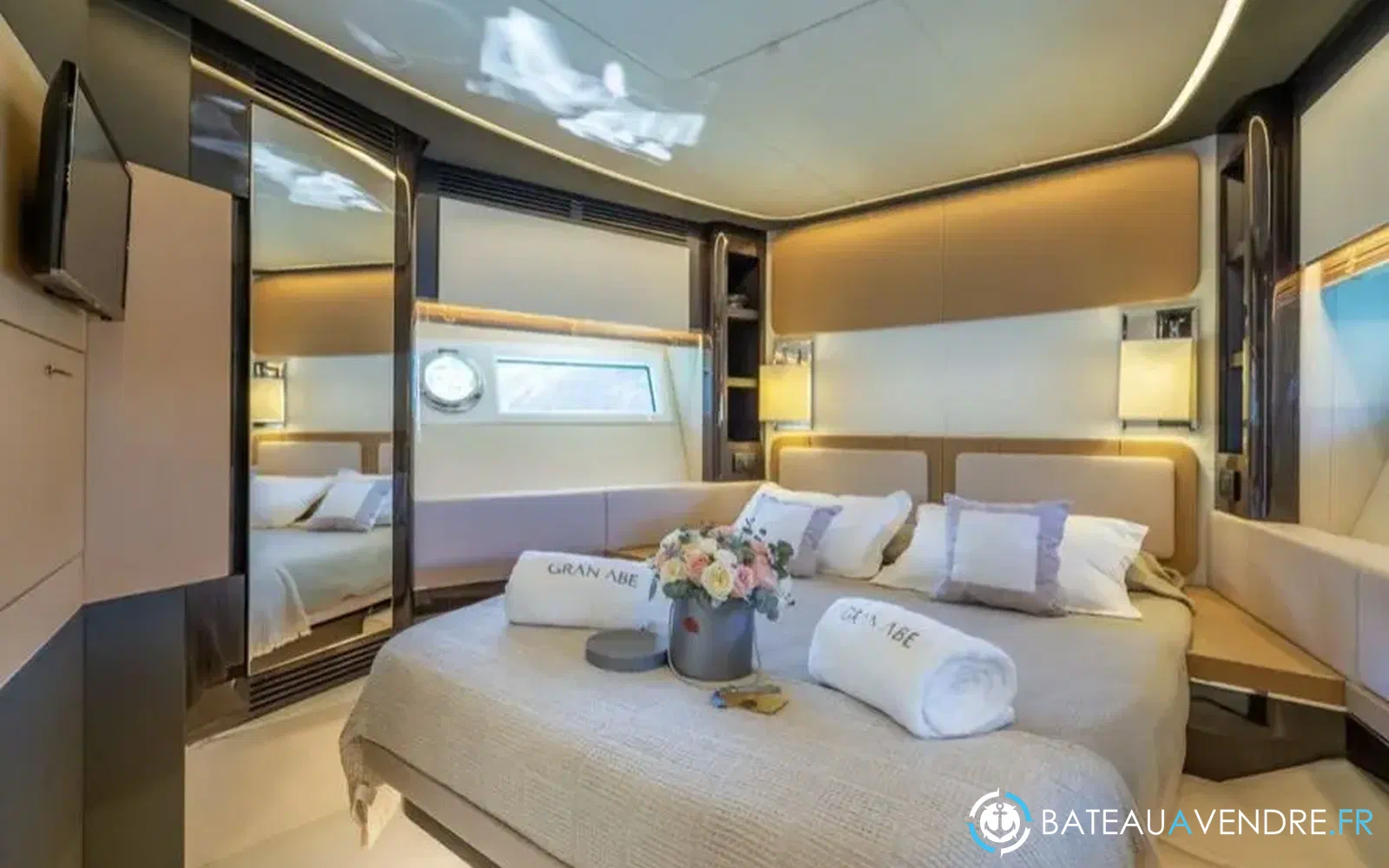 slider 19 Azimut 77 S