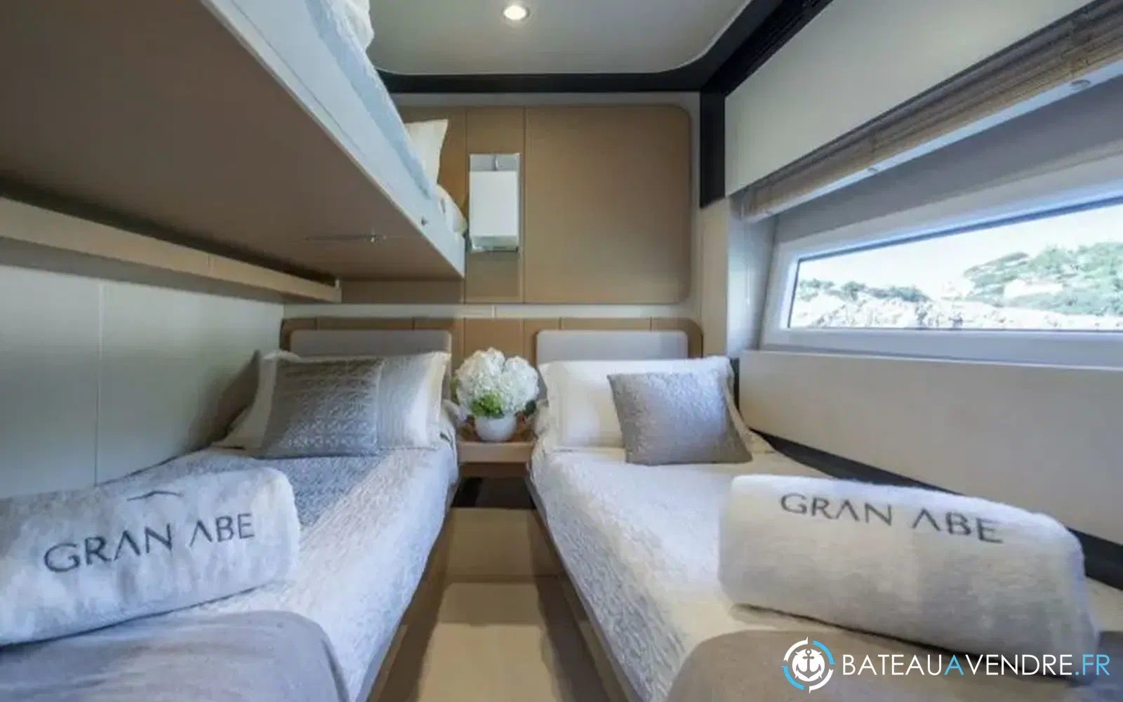 slider 21 Azimut 77 S