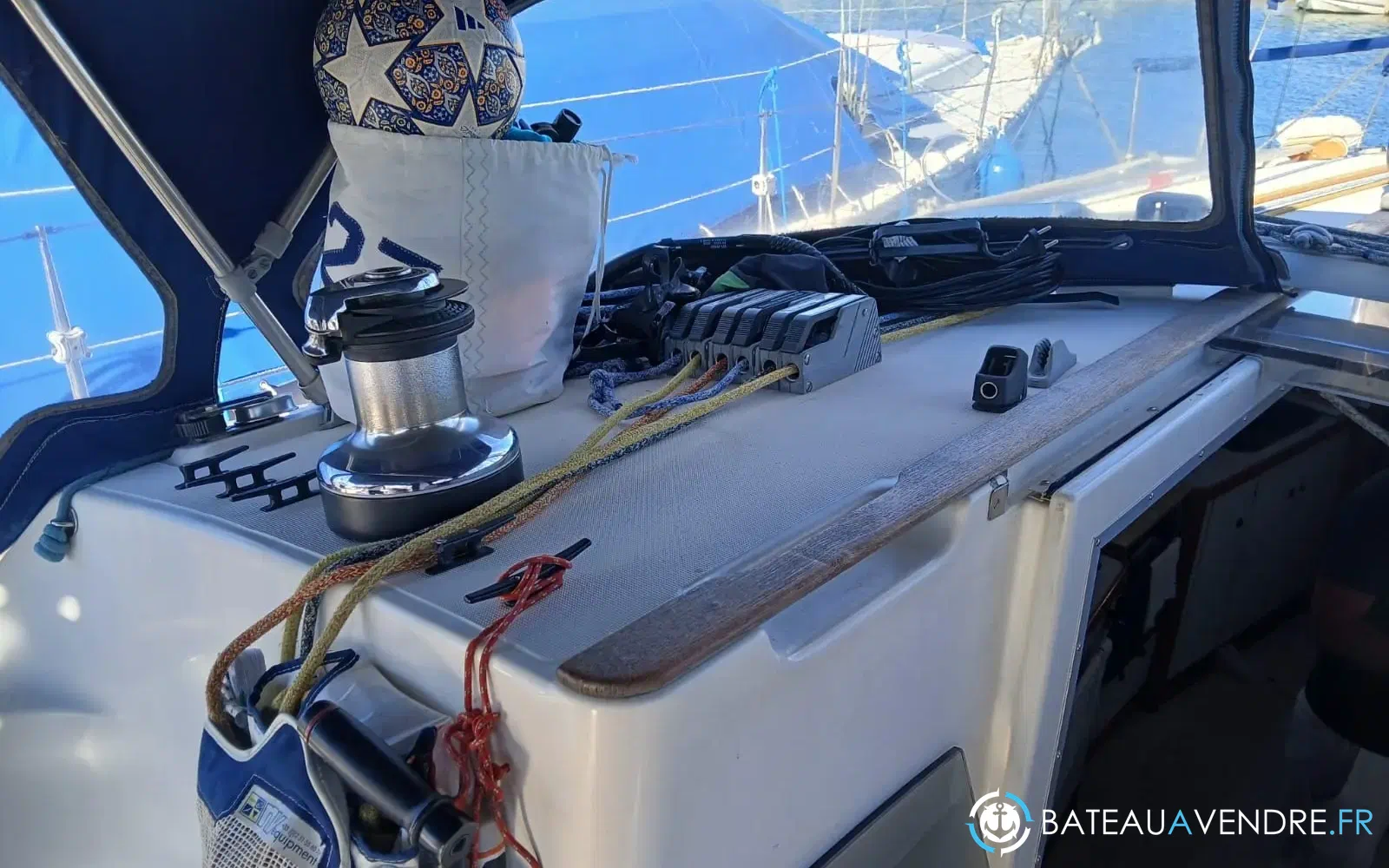 slider 3 Jeanneau Sun Odyssey 37