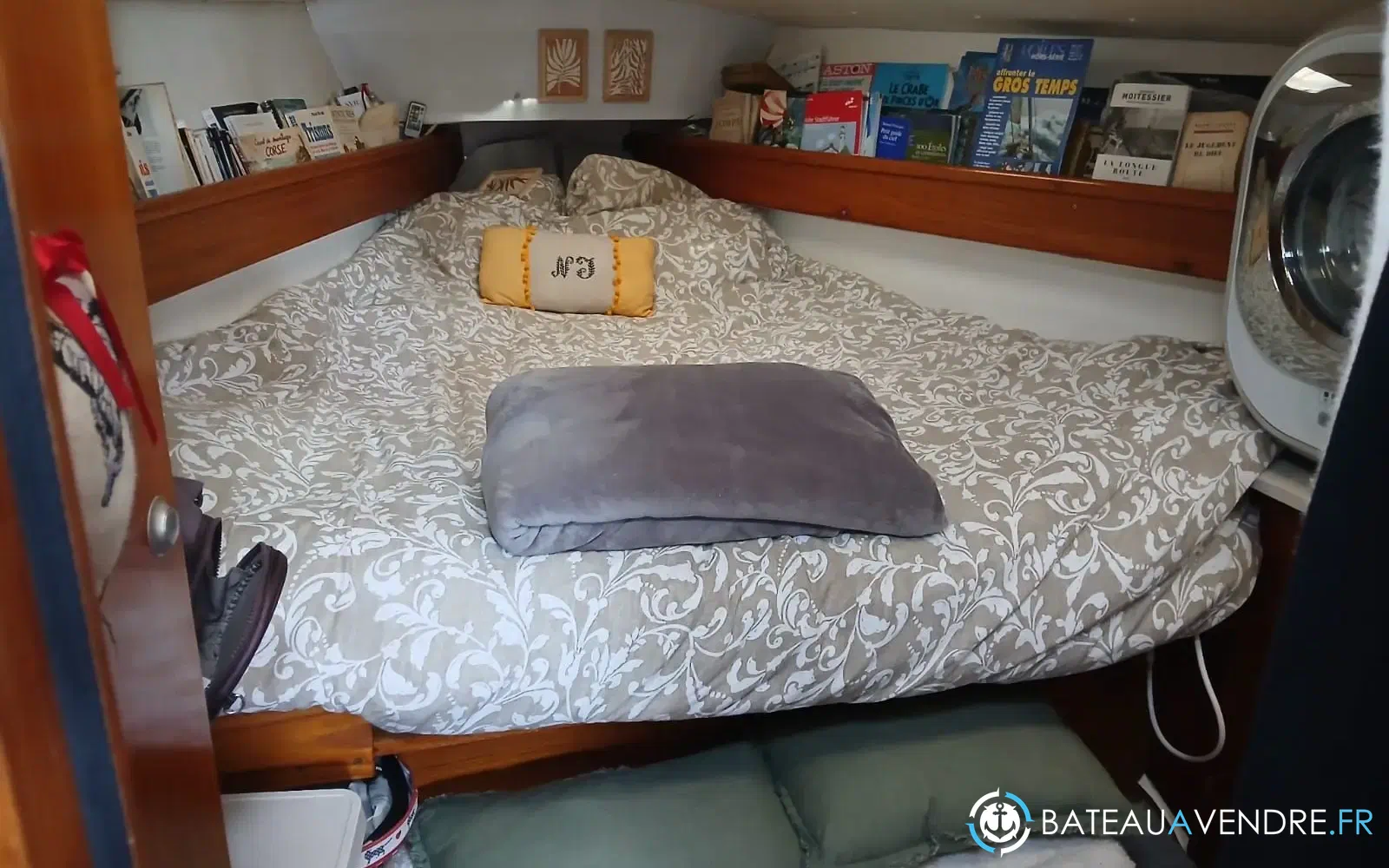 slider 6 Jeanneau Sun Odyssey 37
