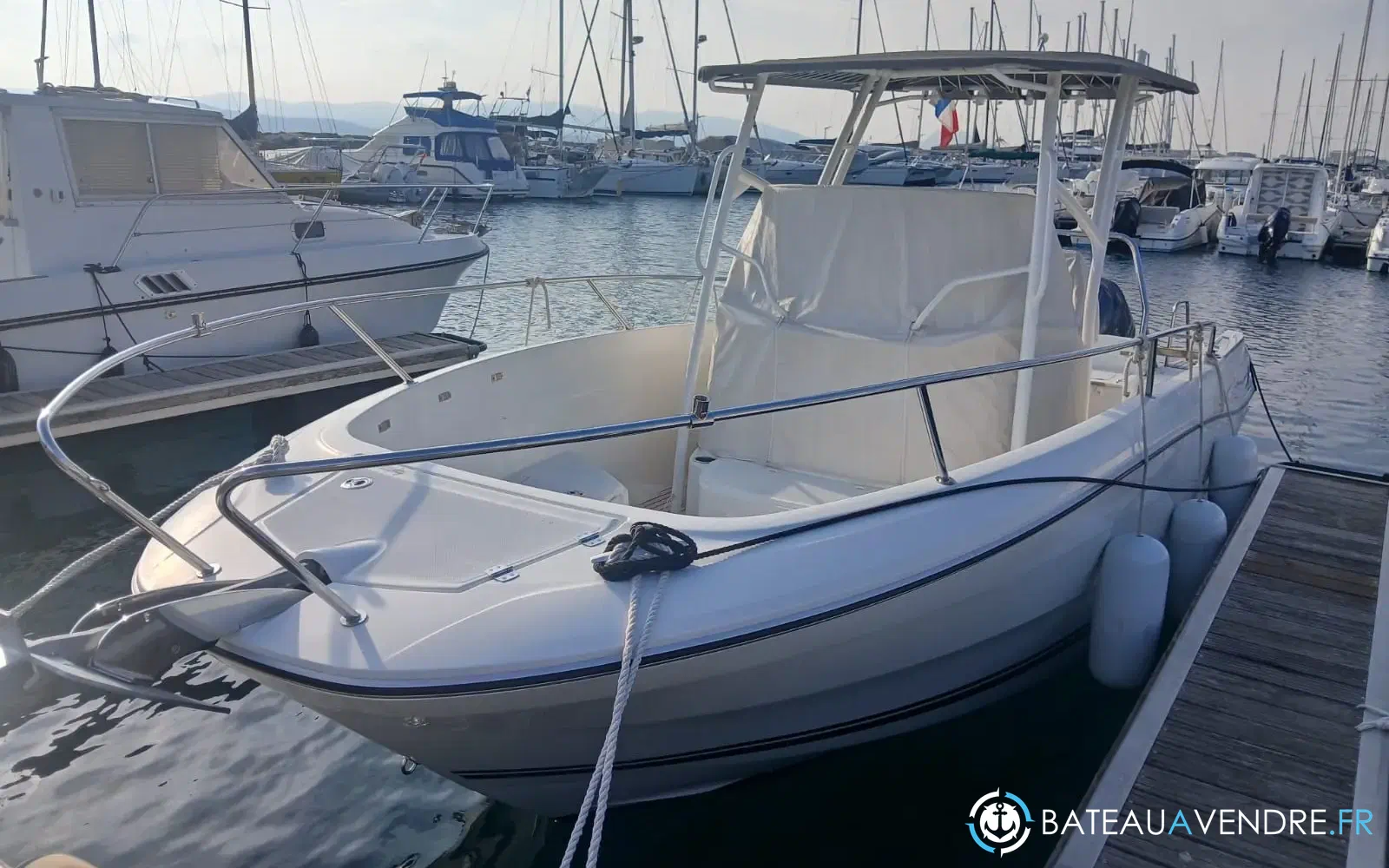 slider 1 Jeanneau Cap Camarat