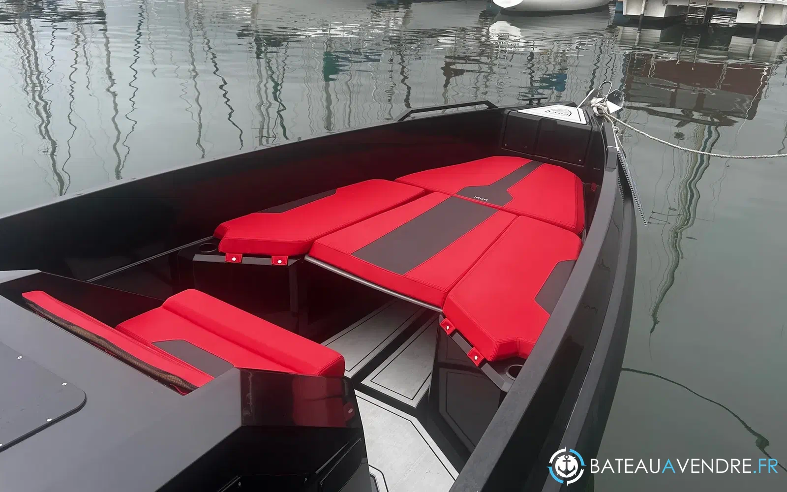slider 2 Iron Boats 907
