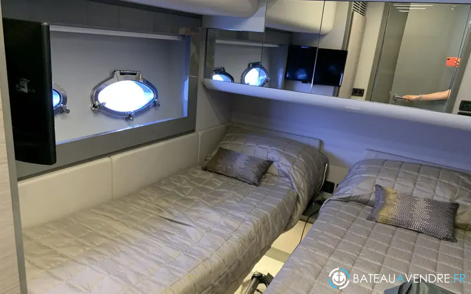 slider 13 Pershing 62