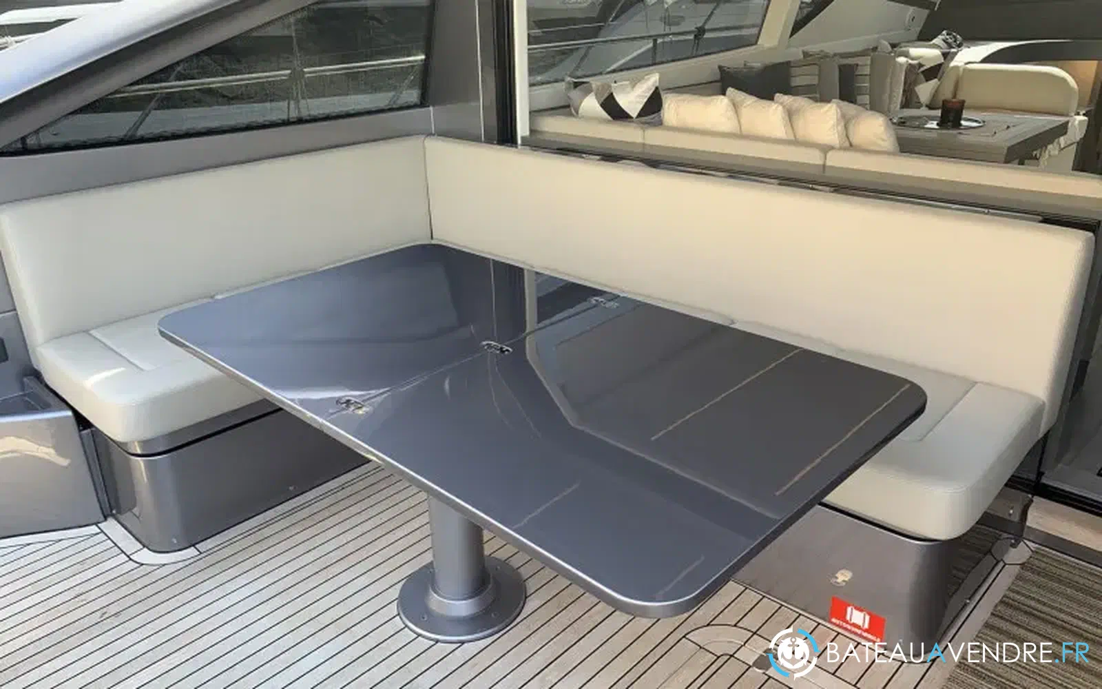 slider 19 Pershing 62