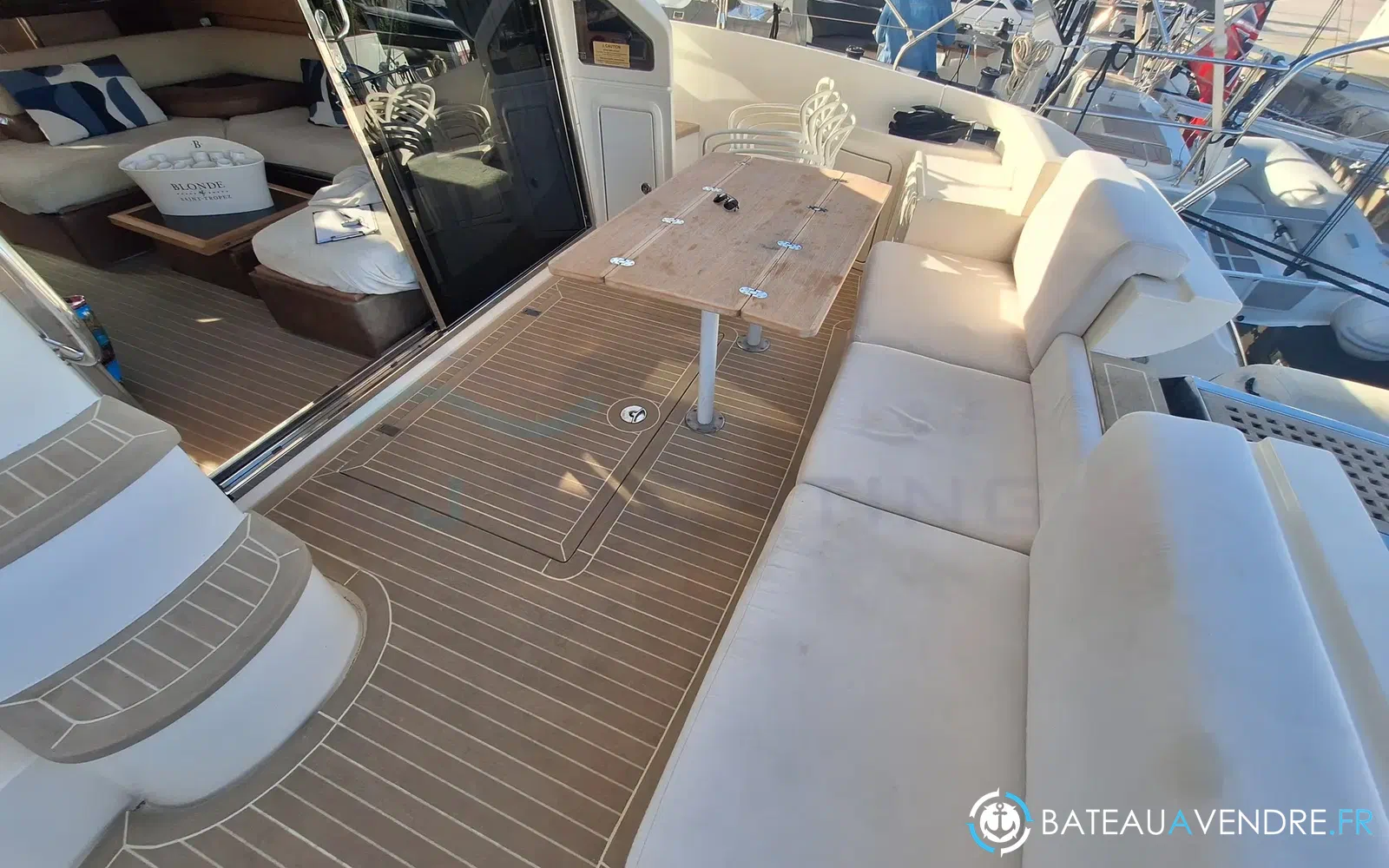 slider 10 Azimut 47