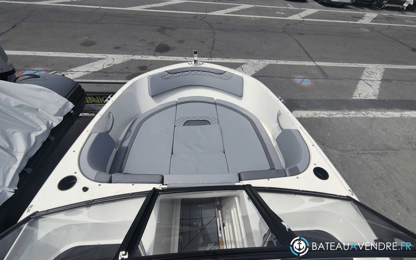 slider 2 Bayliner Element M17