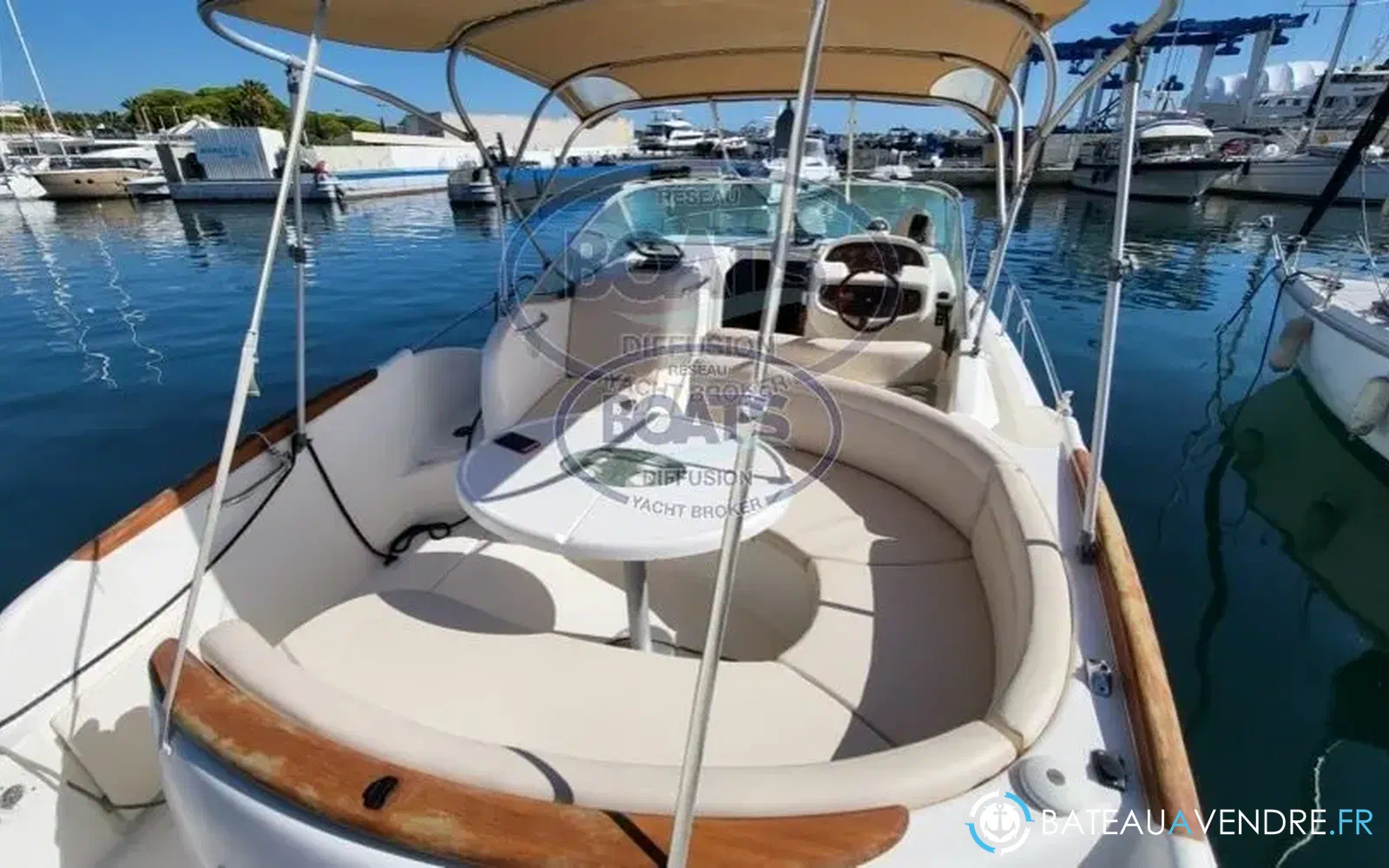 slider 2 Jeanneau Leader 805